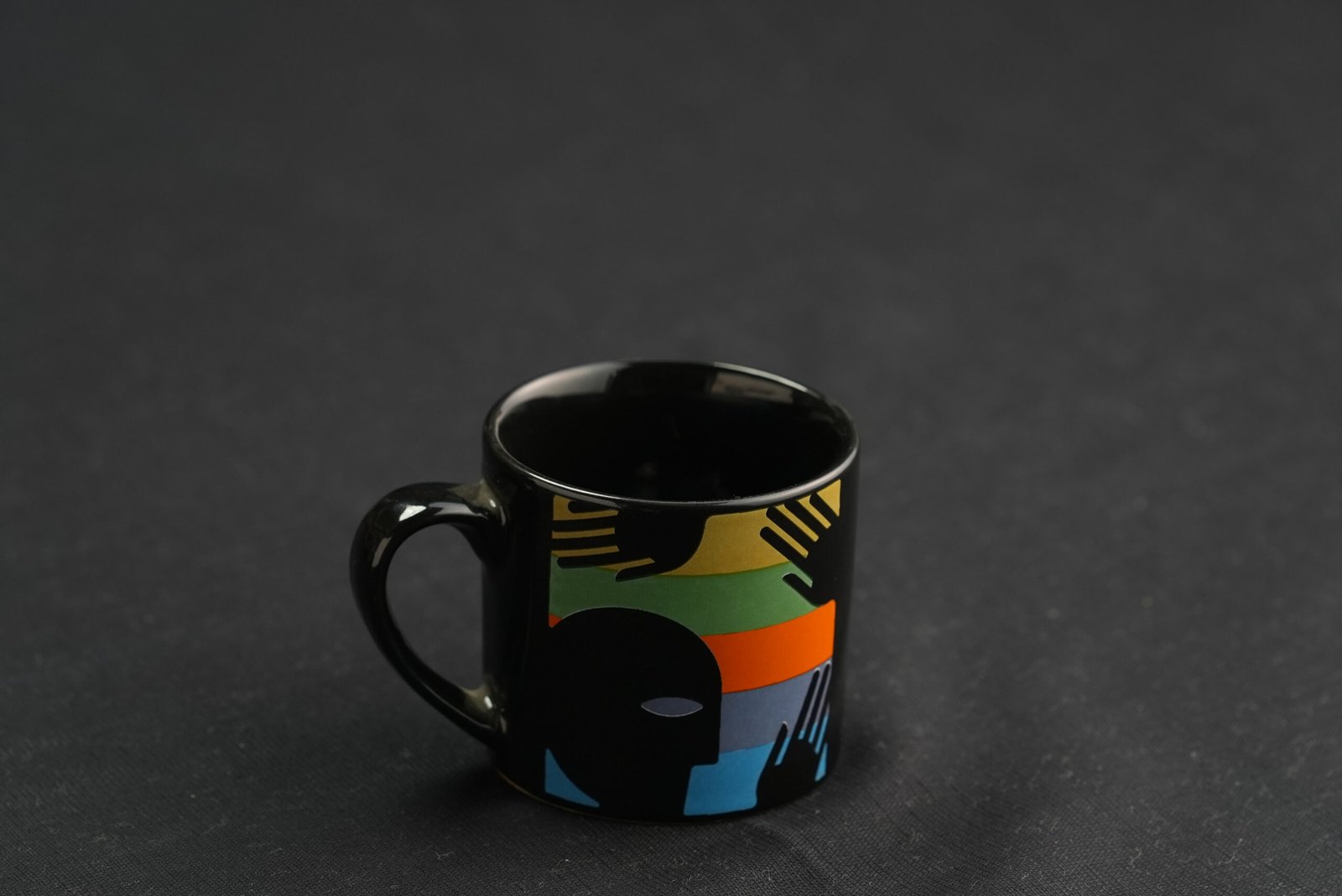 Belly-shaped Black Printed Mug