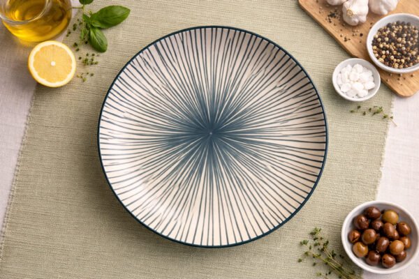 Modern Abstract Line Dinner Plate